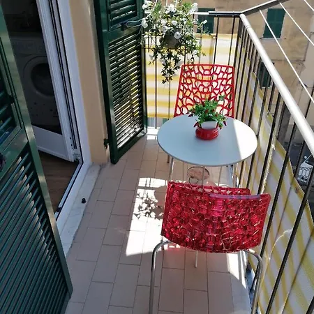 La Casa Di Ginevra O11o15-lt-1097 Apartment La Spezia